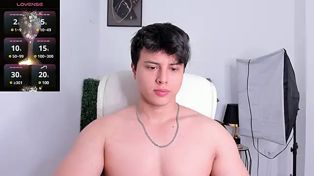 Snapshot of Thom_Ohtani chatting on 02/09/25, 10:20 Thom Ohtani online show from 02/09/25, 10:20