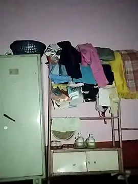 Snapshot of nikitacute23 chatting on 11/18/25, 06:23 nikitacute23 online show from 11/18/25, 06:23