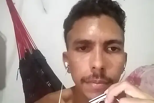 MagrinhoSaradoo online show from 02/13/25, 03:50