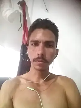 MagrinhoSaradoo online show from 02/26/25, 01:32