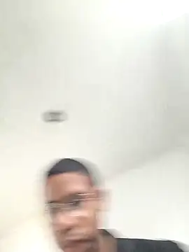 Snapshot of THEGOATHL chatting on 10/16/25, 03:24 THEGOATHL online show from 10/16/25, 03:24