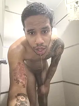 Snapshot of THEGOATHL chatting on 10/20/25, 12:44 THEGOATHL online show from 10/20/25, 12:44