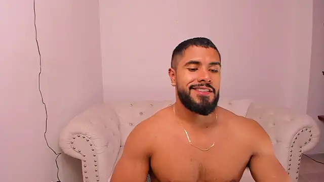 Santiago huntt online show from 01/10/25, 12:49