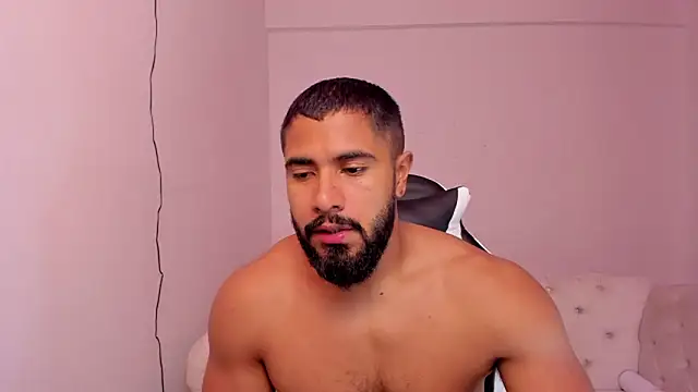 Santiago huntt online show from 02/19/25, 12:33