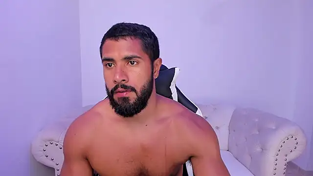 Santiago huntt online show from 10/14/25, 02:40