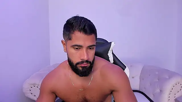 Santiago huntt online show from 12/04/25, 12:58