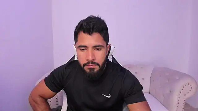 Santiago huntt online show from 02/09/26, 08:35