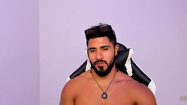 Santiago huntt online show from 04/06/26, 08:54