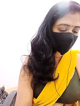 Lucky-Deepthi online show from 12/21/25, 05:42