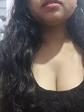 BigAssSarah online show from 01/05/25, 07:38