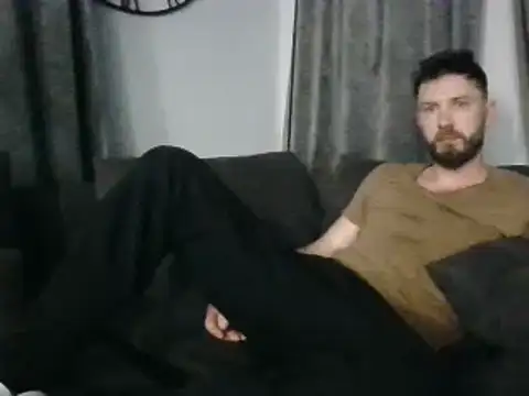 Snapshot of realdilf chatting on 03/15/25, 04:32 realdilf online show from 03/15/25, 04:32