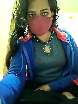 Snapshot of Pooja_cut chatting on 01/24/25, 01:03 Pooja cut online show from 01/24/25, 01:03