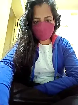 Snapshot of Pooja_cut chatting on 01/24/25, 04:39 Pooja cut online show from 01/24/25, 04:39