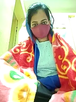 Snapshot of Pooja_cut chatting on 01/25/25, 01:43 Pooja cut online show from 01/25/25, 01:43