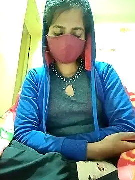 Snapshot of Pooja_cut chatting on 01/27/25, 05:15 Pooja cut online show from 01/27/25, 05:15
