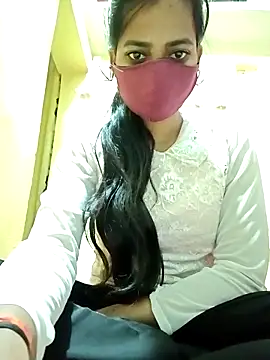 Snapshot of Pooja_cut chatting on 01/29/25, 12:43 Pooja cut online show from 01/29/25, 12:43
