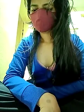 Snapshot of Pooja_cut chatting on 01/31/25, 02:04 Pooja cut online show from 01/31/25, 02:04
