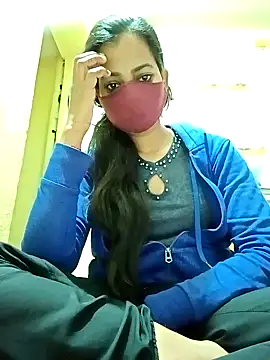 Snapshot of Pooja_cut chatting on 02/05/25, 12:53 Pooja cut online show from 02/05/25, 12:53