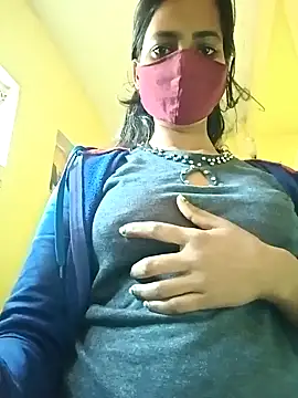 Snapshot of Pooja_cut chatting on 02/09/25, 03:53 Pooja cut online show from 02/09/25, 03:53