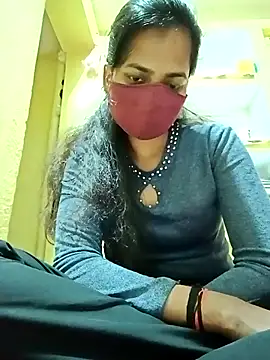 Snapshot of Pooja_cut chatting on 02/20/25, 04:25 Pooja cut online show from 02/20/25, 04:25