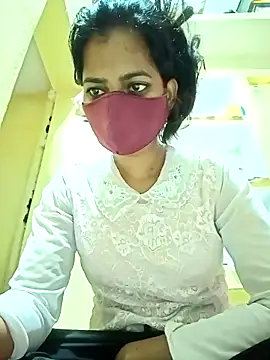 Snapshot of Pooja_cut chatting on 02/24/25, 01:35 Pooja cut online show from 02/24/25, 01:35