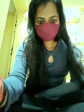 Snapshot of Pooja_cut chatting on 02/24/25, 03:53 Pooja cut online show from 02/24/25, 03:53