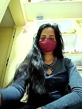 Snapshot of Pooja_cut chatting on 02/28/25, 04:20 Pooja cut online show from 02/28/25, 04:20
