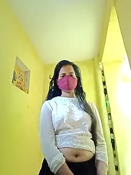 Snapshot of Pooja_cut chatting on 03/13/25, 12:35 Pooja cut online show from 03/13/25, 12:35