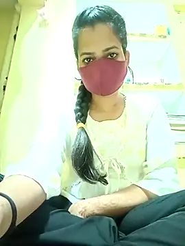 Snapshot of Pooja_cut chatting on 03/18/25, 04:48 Pooja cut online show from 03/18/25, 04:48