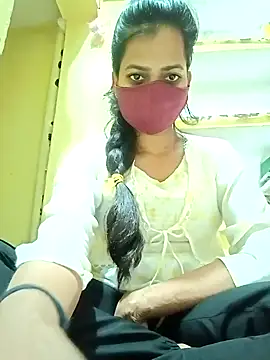 Snapshot of Pooja_cut chatting on 03/20/25, 05:15 Pooja cut online show from 03/20/25, 05:15