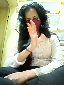 Snapshot of Pooja_cut chatting on 03/21/25, 05:23 Pooja cut online show from 03/21/25, 05:23