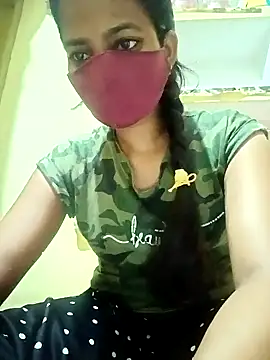 Snapshot of Pooja_cut chatting on 09/23/25, 04:43 Pooja cut online show from 09/23/25, 04:43