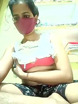 Snapshot of Pooja_cut chatting on 10/02/25, 05:09 Pooja cut online show from 10/02/25, 05:09