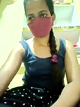 Snapshot of Pooja_cut chatting on 10/03/25, 04:59 Pooja cut online show from 10/03/25, 04:59