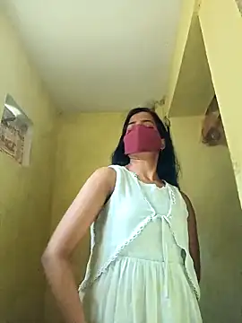 Snapshot of Pooja_cut chatting on 10/06/25, 03:15 Pooja cut online show from 10/06/25, 03:15