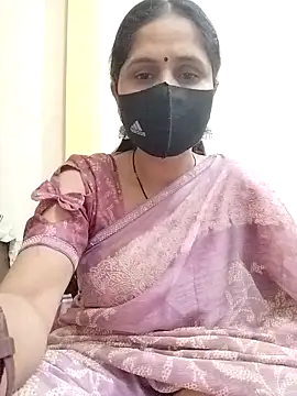 Snapshot of priyancyfun chatting on 02/15/25, 04:45 priyancyfun online show from 02/15/25, 04:45