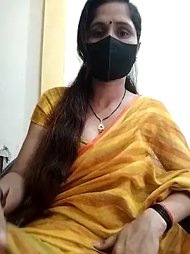 Snapshot of priyancyfun chatting on 03/01/25, 09:40 priyancyfun online show from 03/01/25, 09:40