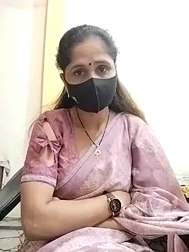 Snapshot of priyancyfun chatting on 03/02/25, 04:32 priyancyfun online show from 03/02/25, 04:32