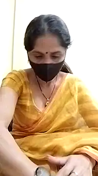 Snapshot of priyancyfun chatting on 03/04/25, 05:53 priyancyfun online show from 03/04/25, 05:53