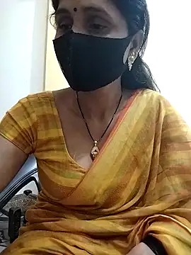 Snapshot of priyancyfun chatting on 03/06/25, 04:17 priyancyfun online show from 03/06/25, 04:17