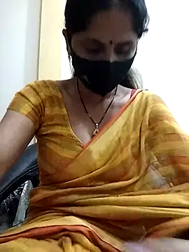 Snapshot of priyancyfun chatting on 03/08/25, 08:25 priyancyfun online show from 03/08/25, 08:25