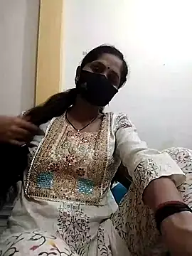 Snapshot of priyancyfun chatting on 03/11/25, 12:39 priyancyfun online show from 03/11/25, 12:39