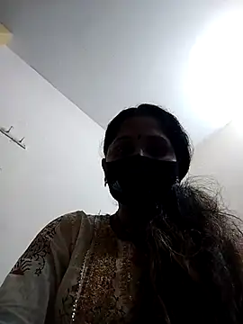 Snapshot of priyancyfun chatting on 03/12/25, 05:57 priyancyfun online show from 03/12/25, 05:57