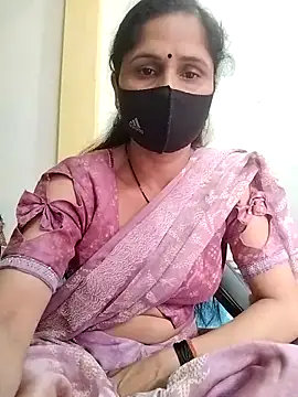 Snapshot of priyancyfun chatting on 03/15/25, 09:09 priyancyfun online show from 03/15/25, 09:09