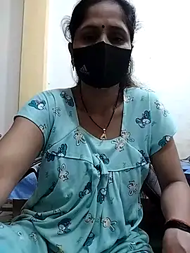 Snapshot of priyancyfun chatting on 03/16/25, 10:31 priyancyfun online show from 03/16/25, 10:31