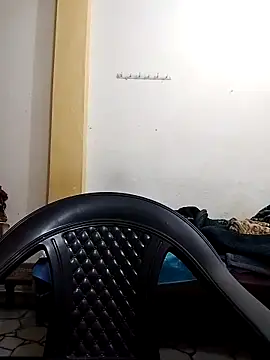 Snapshot of priyancyfun chatting on 03/17/25, 09:34 priyancyfun online show from 03/17/25, 09:34