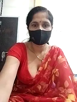 Snapshot of priyancyfun chatting on 10/27/25, 01:53 priyancyfun online show from 10/27/25, 01:53