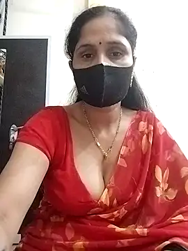 Snapshot of priyancyfun chatting on 10/31/25, 04:52 priyancyfun online show from 10/31/25, 04:52