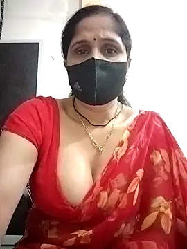 Snapshot of priyancyfun chatting on 11/14/25, 05:11 priyancyfun online show from 11/14/25, 05:11