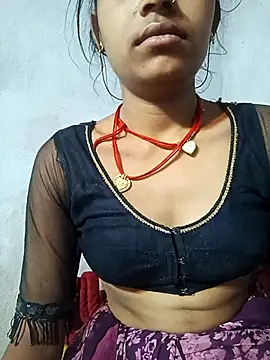 Amaya Bajwa online show from 03/09/25, 09:14